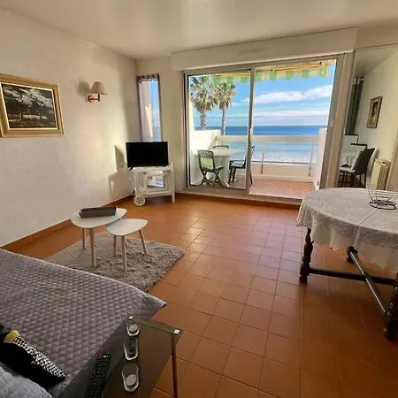 Appartement Front De Mer Avec Parking Prive アパート *